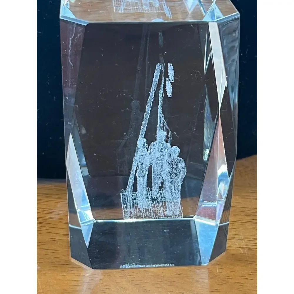 New York City Ground Zero Flag Tribute Laser Etched Crystal Souvenir 9.11 USA